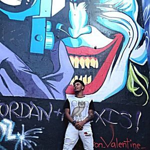 Meet your Posher, Devin